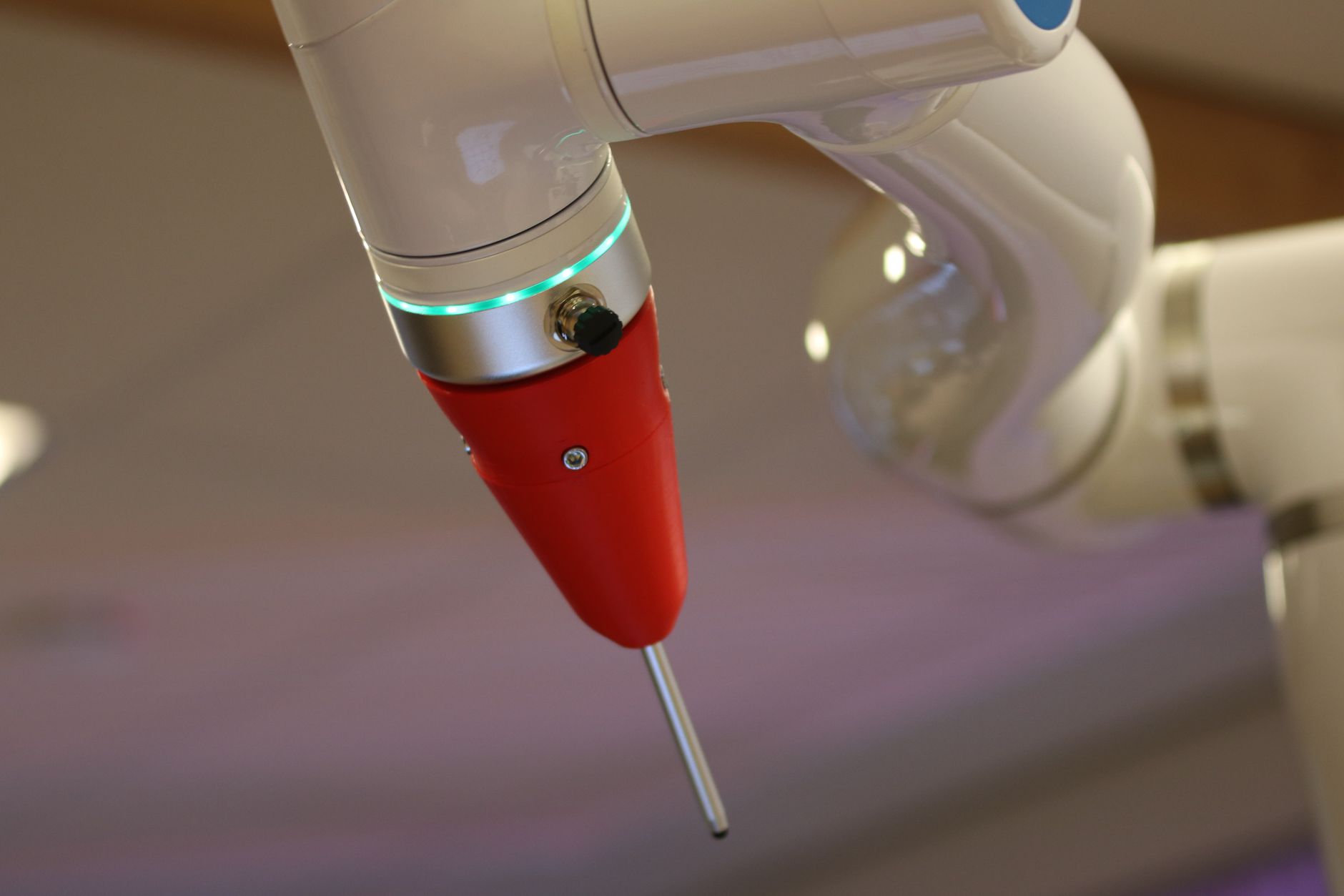 TCP eines Industrieroboters als Bezugspunkt der Roboterkalibrierung